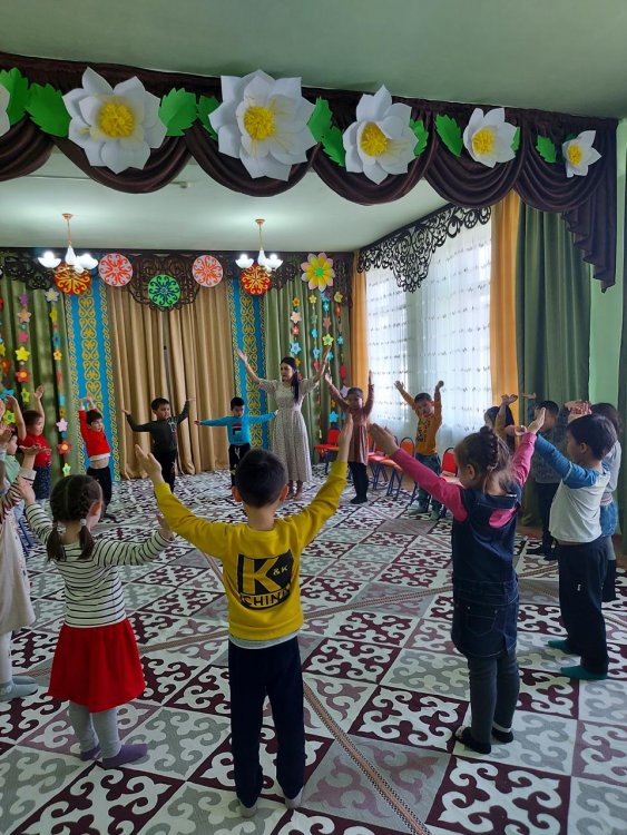 "Балалармен бірге ән айтамыз" флешмоб